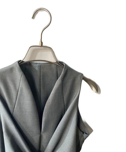 anuans（アニュアンス）anuans (アニュアンス) ツイストギャザーワンピース グレー サイズ:Sの古着・服飾アイテム