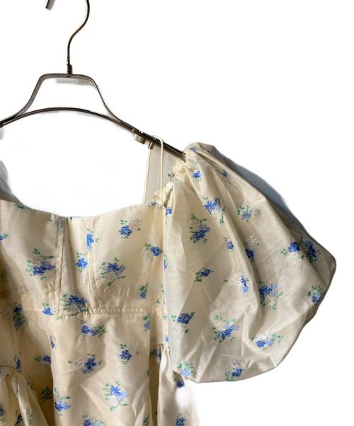 Lily Brown（リリーブラウン）Lily Brown (リリーブラウン) 3wayシアージャガードペプラムブラウス ベージュ サイズ:free 未使用品の古着・服飾アイテム