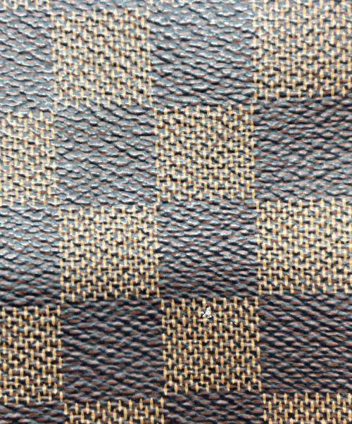 LOUIS VUITTON（ルイ ヴィトン）LOUIS VUITTON (ルイ ヴィトン) ショルダーバッグ ブラウンの古着・服飾アイテム