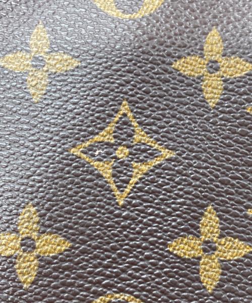 LOUIS VUITTON（ルイ ヴィトン）LOUIS VUITTON (ルイ ヴィトン) ショルダーバッグ ブラウンの古着・服飾アイテム