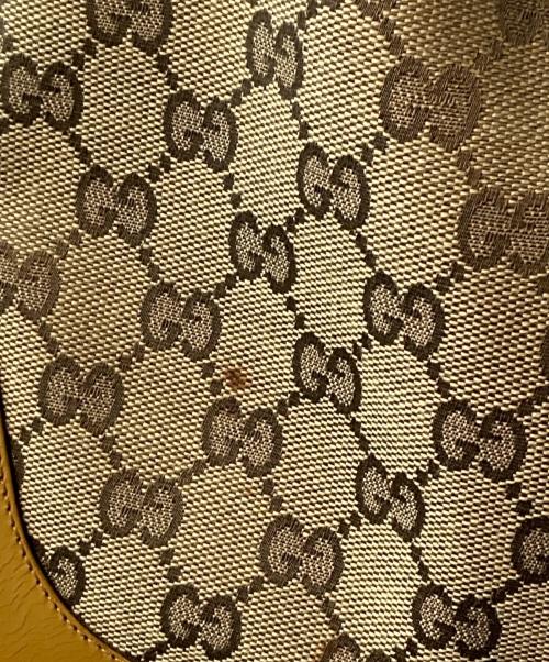 GUCCI（グッチ）GUCCI (グッチ) GGキャンバス ジャッキー ハーフムーンショルダーバッグ ベージュの古着・服飾アイテム