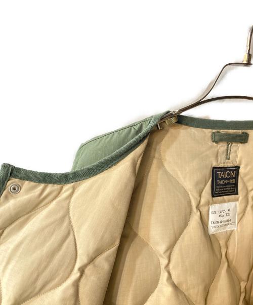 TAION（タイオン）TAION (タイオン) ミリタリー クルーネック ダウンジャケット カーキ サイズ:XXLの古着・服飾アイテム