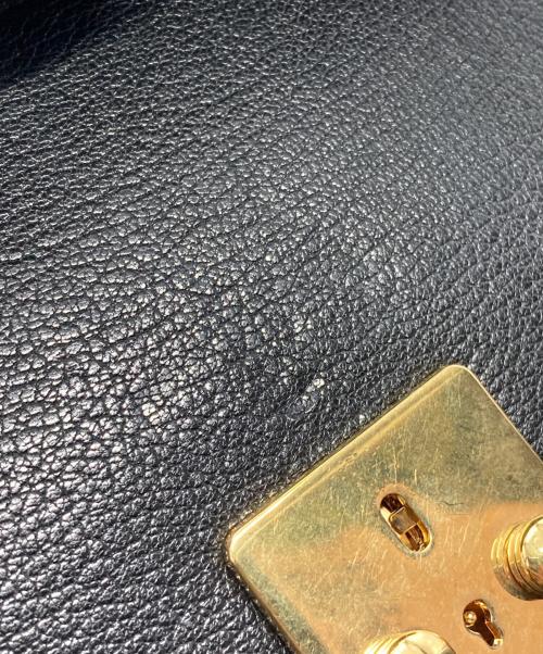 MIU MIU（ミュウミュウ）MIU MIU (ミュウミュウ) マドラス プッシュロックショルダーバッグ ブラックの古着・服飾アイテム