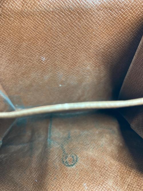 LOUIS VUITTON（ルイ ヴィトン）LOUIS VUITTON (ルイ ヴィトン) 財布 ブラウンの古着・服飾アイテム