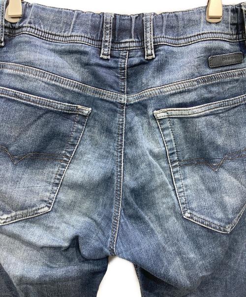 DIESEL（ディーゼル）DIESEL (ディーゼル) ジョグデニムジョガーパンツ インディゴ サイズ:66㎝（W26）の古着・服飾アイテム