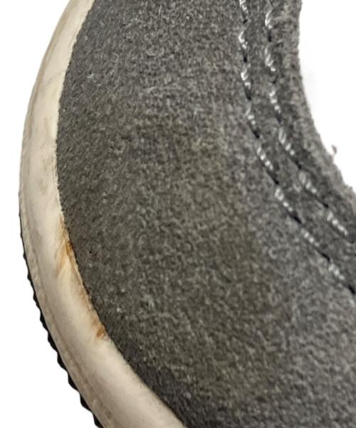 NIKE（ナイキ）NIKE (ナイキ) スニーカー グレー×ホワイト サイズ:27.5㎝の古着・服飾アイテム