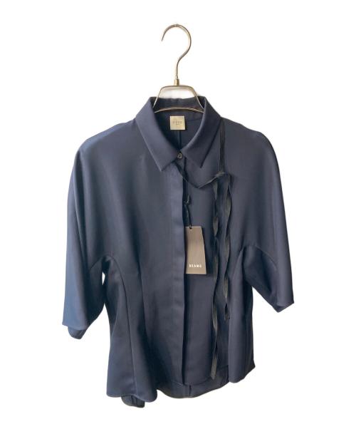 EFFE BEAMS（エッフェ ビームス）EFFE BEAMS (エッフェ ビームス) リボンタイ付き ブラウス ネイビー サイズ:Ｍ 未使用品の古着・服飾アイテム