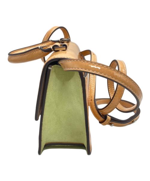 TORY BURCH（トリーバーチ）TORY BURCH (トリーバーチ) BONBON TEXTURED PATENT M ライトマンゴーの古着・服飾アイテム