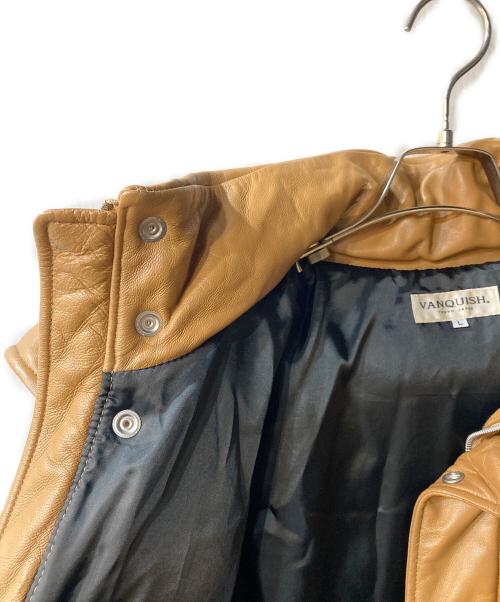 VANQUISH（ヴァンキッシュ）VANQUISH (ヴァンキッシュ) レザーダウンジャケット ベージュ サイズ:Lの古着・服飾アイテム