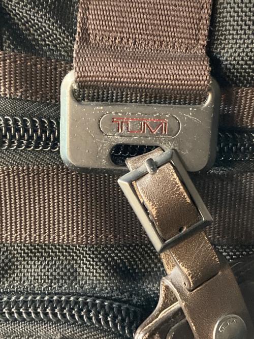 TUMI（トゥミ）TUMI (トゥミ) 2WAYブリーフケース ブラックの古着・服飾アイテム