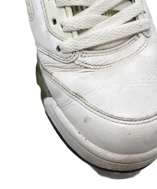 NIKE（ナイキ）NIKE (ナイキ) AIR JORDAN 5 RETRO ホワイト サイズ:27cmの古着・服飾アイテム