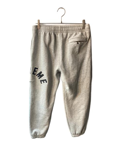 NIKE（ナイキ）NIKE (ナイキ) Supreme (シュプリーム) Arc Sweatpant グレー サイズ:Lの古着・服飾アイテム