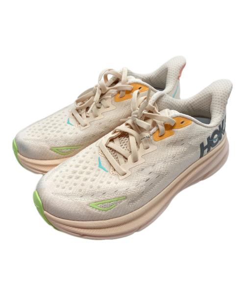 HOKAONEONE（ホカオネオネ）HOKAONEONE (ホカオネオネ) CLIFTON9 ベージュ サイズ:22.5cmの古着・服飾アイテム