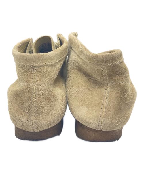 CLARKS ORIGINALS（クラークス オリジナルズ）Clarks Originals (クラークス オリジナルズ) ワラビーシューズ ベージュ サイズ:27.5の古着・服飾アイテム