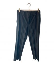 ISSEY MIYAKE（イッセイミヤケ）の古着「プリーツパンツ」｜ブラック