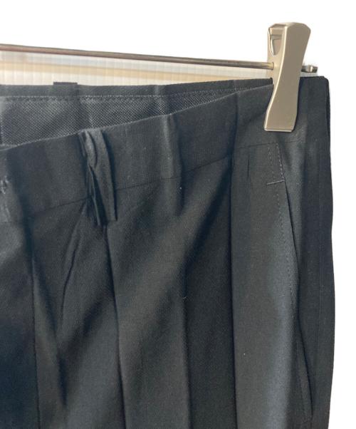 ISSEY MIYAKE（イッセイミヤケ）ISSEY MIYAKE (イッセイミヤケ) プリーツパンツ ブラック サイズ:Ｍの古着・服飾アイテム