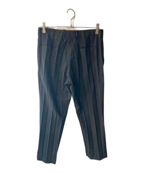 ISSEY MIYAKE（イッセイミヤケ）ISSEY MIYAKE (イッセイミヤケ) プリーツパンツ ブラック サイズ:Ｍの古着・服飾アイテム