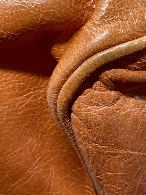 MIU MIU（ミュウミュウ）MIU MIU (ミュウミュウ) 2wayサイドリボンバッグ ライトブラウンの古着・服飾アイテム