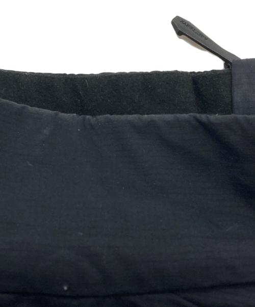 ARC'TERYX（アークテリクス）ARC'TERYX (アークテリクス) ATOM JACKET ブラック サイズ:Lの古着・服飾アイテム