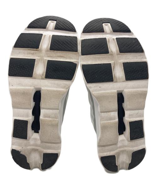 on（オン）On (オン) Cloudmonster ホワイト サイズ:27.5cmの古着・服飾アイテム