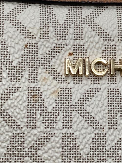 MICHAEL KORS（マイケル・コース）MICHAEL KORS (マイケル・コース) ショルダーバッグ ベージュの古着・服飾アイテム