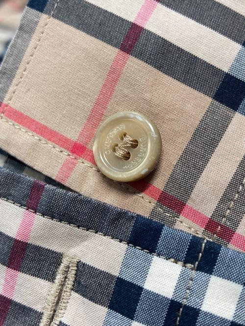 BURBERRY（バーバリー）BURBERRY (バーバリー) ノヴァチェックシャツ ブラウン サイズ:Ｍの古着・服飾アイテム