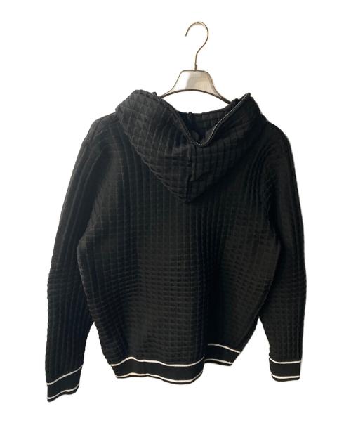 1PIU1UGUALE3 RELAX（ウノピゥウノウグァーレトレ リラックス）1PIU1UGUALE3 RELAX (ウノピゥウノウグァーレトレ リラックス) スクエアパターンニットフーディー ブラック サイズ:XLの古着・服飾アイテム