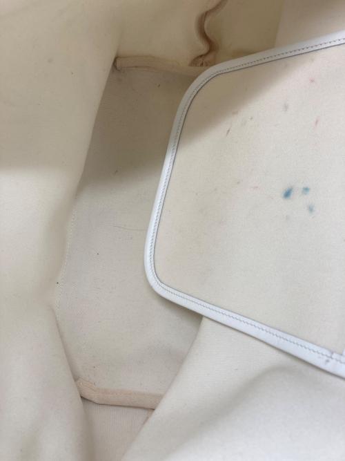 brady（ブレディ）Brady (ブレディ) AURALEE (オーラリー) ショルダーバッグ ホワイトの古着・服飾アイテム