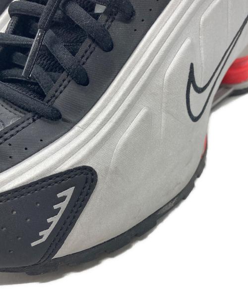 NIKE（ナイキ）NIKE (ナイキ) SHOX R4 METALLIC SILVER シルバー サイズ:26cmの古着・服飾アイテム