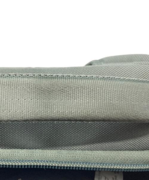 Incase（インケース）Incase (インケース) A.R.C Daypack カーキの古着・服飾アイテム