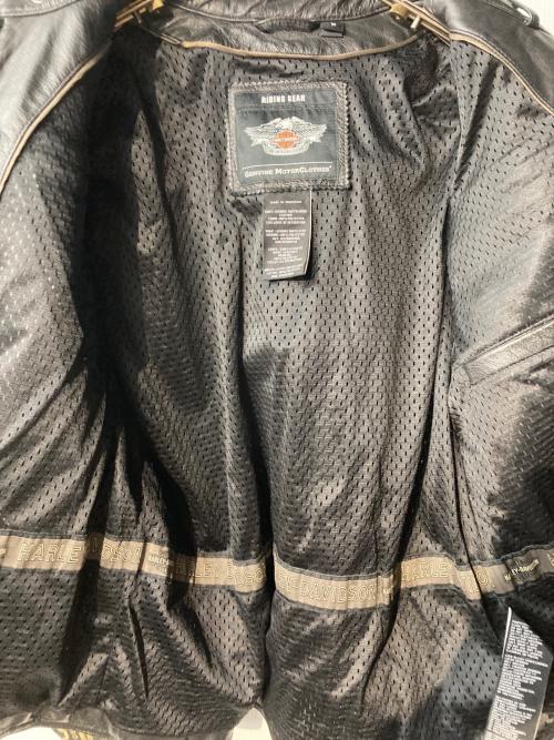 HARLEY-DAVIDSON（ハーレーダビッドソン）HARLEY-DAVIDSON (ハーレーダビッドソン) シングルライダースジャケット ブラック サイズ:Mの古着・服飾アイテム