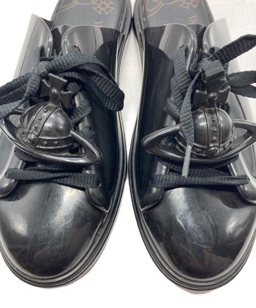 Vivienne Westwood（ヴィヴィアンウエストウッド）Vivienne Westwood (ヴィヴィアンウエストウッド) エナメルサンダル ブラック サイズ:24㎝の古着・服飾アイテム