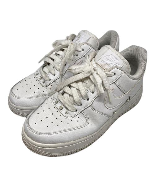 NIKE（ナイキ）NIKE (ナイキ) WMNS AIR FORCE 1 07 SE ホワイト サイズ:23cmの古着・服飾アイテム