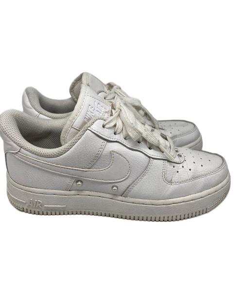 NIKE（ナイキ）NIKE (ナイキ) WMNS AIR FORCE 1 07 SE ホワイト サイズ:23cmの古着・服飾アイテム