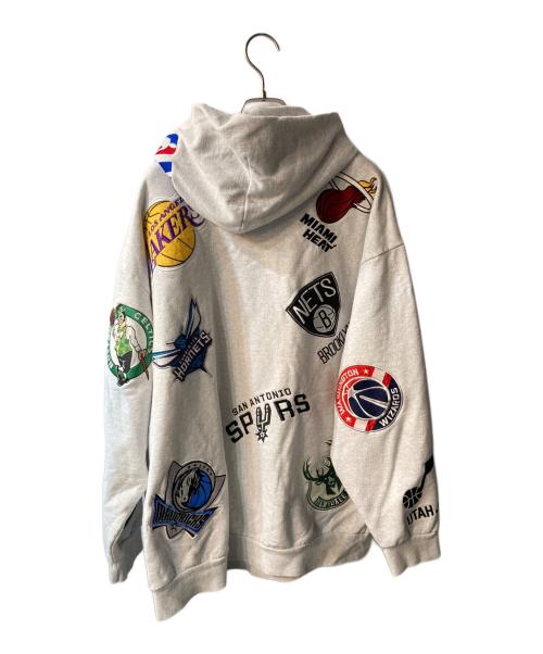 FREAK'S STORE（フリークスストア）FREAK'S STORE (フリークスストア) NBA (エヌビーエー) コラボワッペン刺繍パーカー グレー サイズ:Lの古着・服飾アイテム