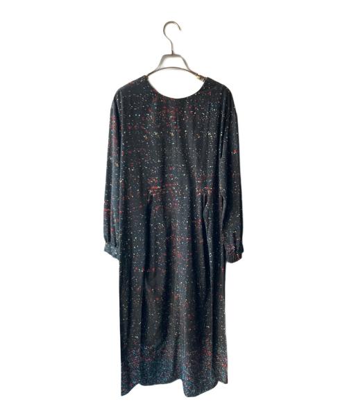 TOMORROW LAND（トゥモローランド）TOMORROW LAND (トゥモローランド) パネルフラワープリント Vネックワンピース ブラック サイズ:36の古着・服飾アイテム