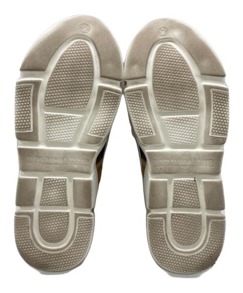 MAISON MAVERICK PRESENTS（メゾンマーベリック プレゼンツ）MAISON MAVERICK PRESENTS (メゾンマーベリック プレゼンツ) サンダル ゴールド サイズ:Ｍの古着・服飾アイテム