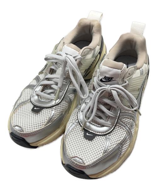 NIKE（ナイキ）NIKE (ナイキ) V2K RUN SUMMIT ホワイト サイズ:25㎝の古着・服飾アイテム