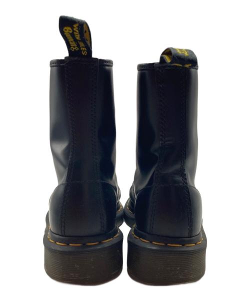 Dr.Martens（ドクターマーチン）Dr.Martens (ドクターマーチン) 8ホールブーツ ブラック サイズ:22cmの古着・服飾アイテム