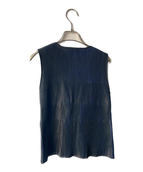 me ISSEY MIYAKE（ミーイッセイ ミヤケ）me ISSEY MIYAKE (ミーイッセイ ミヤケ) 3D プリーツノースリーブニット ブルー×ブラック サイズ:FREEの古着・服飾アイテム