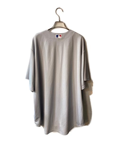 NIKE（ナイキ）NIKE (ナイキ) ベースボールシャツ グレー サイズ:XLの古着・服飾アイテム