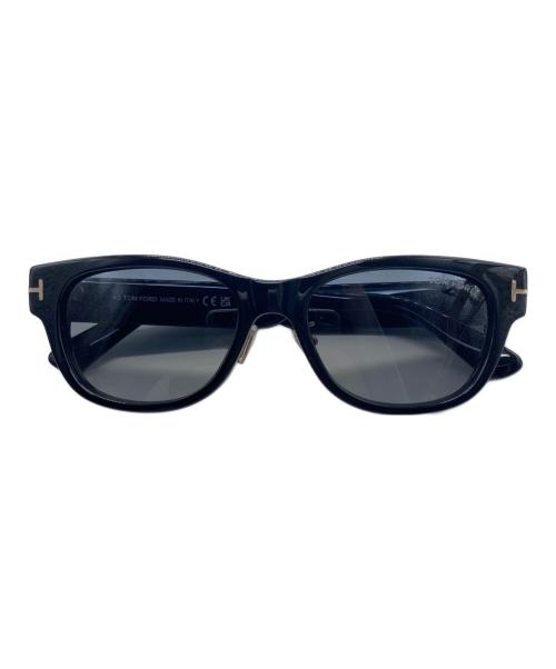 TOM FORD（トムフォード）TOM FORD (トムフォード) ウェリントン サングラス ブラック サイズ:53□18-145の古着・服飾アイテム