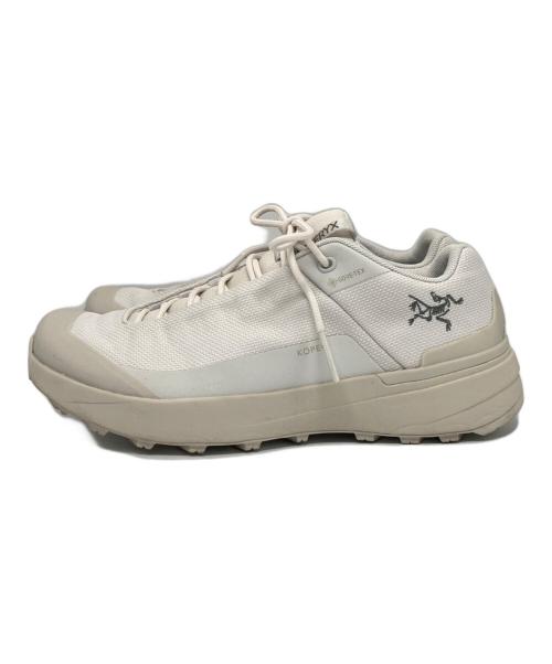ARC'TERYX（アークテリクス）ARC'TERYX (アークテリクス) KOPEC ローカットスニーカー ホワイト サイズ:23.5cmの古着・服飾アイテム