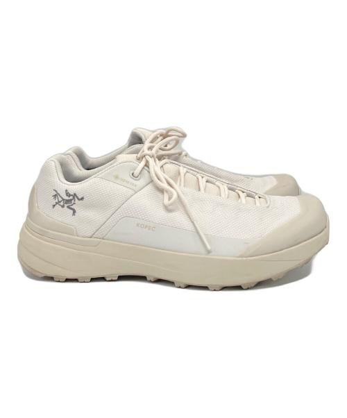 ARC'TERYX（アークテリクス）ARC'TERYX (アークテリクス) KOPEC ローカットスニーカー ホワイト サイズ:23.5cmの古着・服飾アイテム