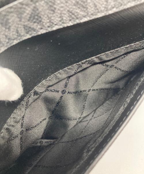 MICHAEL KORS（マイケルコース）MICHAEL KORS (マイケルコース) ジェットセットアイテム ショルダーバッグ ブラックの古着・服飾アイテム