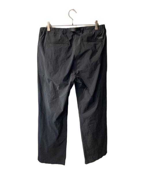GRAMICCI（グラミチ）GRAMICCI (グラミチ) EDIFICE (エディフィス) ストレッチ ナイロン1タック セミワイドパンツ ブラック サイズ:XLの古着・服飾アイテム