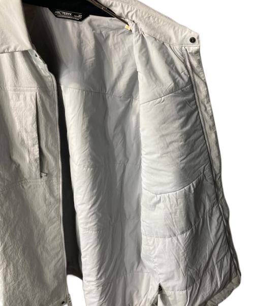ARC'TERYX（アークテリクス）ARC'TERYX (アークテリクス) クロニン インサレーテッド オーバーシャツ グレー サイズ:Sの古着・服飾アイテム