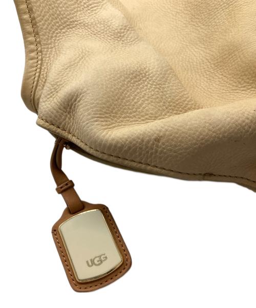 UGG（アグ）UGG (アグ) レザーワンショルダートートバッグ ベージュの古着・服飾アイテム