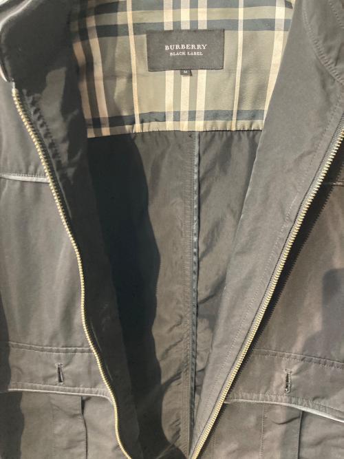 BURBERRY BLACK LABEL（バーバリーブラックレーベル）BURBERRY BLACK LABEL (バーバリーブラックレーベル) クロップドジップアップジャケット ブラック サイズ:Mの古着・服飾アイテム