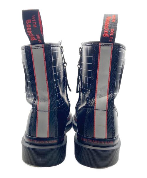 Dr.Martens（ドクターマーチン）Dr.Martens (ドクターマーチン) WARNER BROS (ワーナーブラザース) 1460BR 8ホールブーツ ブラック×レッド サイズ:UK8の古着・服飾アイテム
